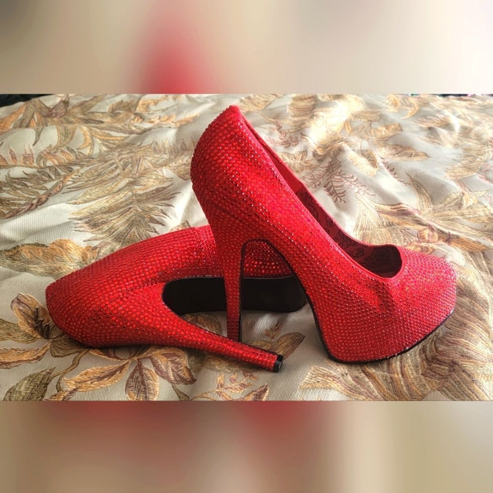 Bordello "Teeze" 6-inch platform stiletto heels 👠